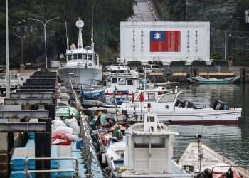 Taiwan avoids escalation after Beijing seizes vessel