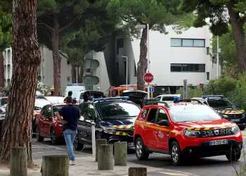 Explosion near French synagogue in France; Macron: Act of terrorism