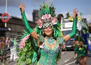 4 stabbed at UK carnival; police 'tired of seeing crime'