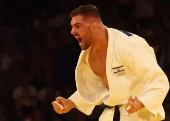 Israeli judoka gets Olympic bronze in dramatic fashion