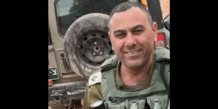 Soldier killed in Hezbollah barrage on north