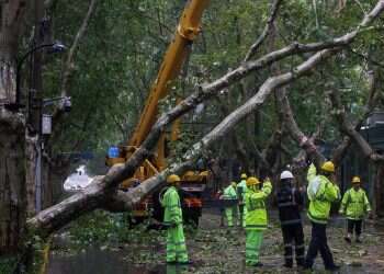 Strongest storm in 70 years batters Shanghai