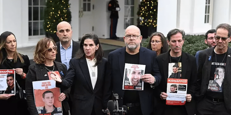 US reportedly considering direct hostage deal with Hamas