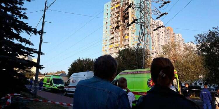 Ukraine launches massive drone attack on Moscow