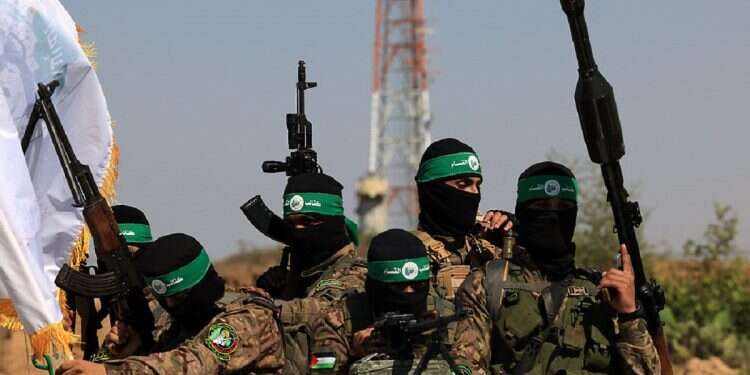 Hamas blocks Gazans from evacuating to safe zones