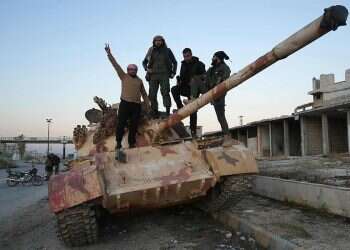 Syrian rebels employ pincer movement on Damascus