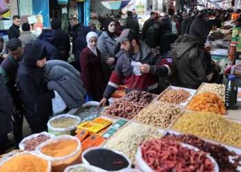 As aid halts, Gaza markets stocked for Ramadan