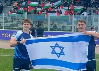 Israeli rugby players' response to hostile crowd goes viral