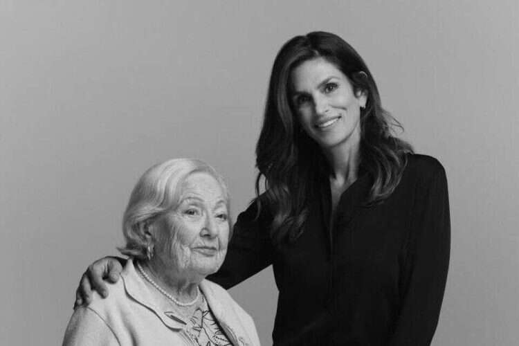 Cindy Crawford with a Holocaust survivor